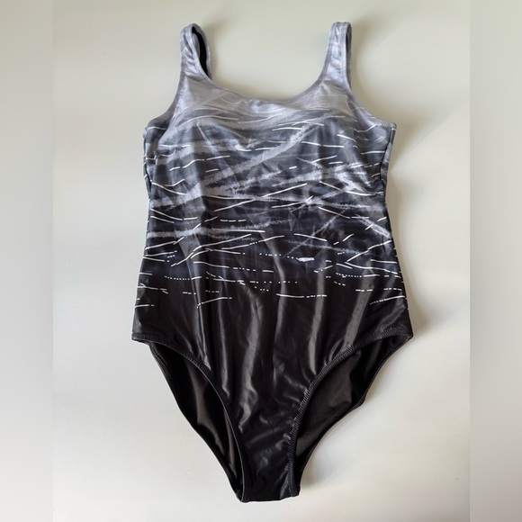 Bsubseach Women Tummy Control One Piece Bathing Suit Criss Cross Back Swimsuit - Picture 3 of 6